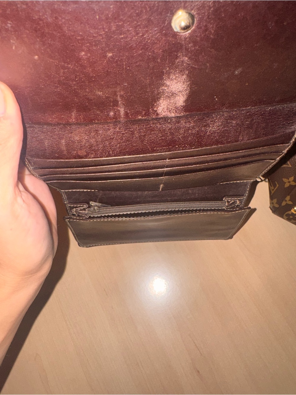 Gucci Brown GG Canvas Continental Wallet with Gold Logo - Picture 5 of 7
